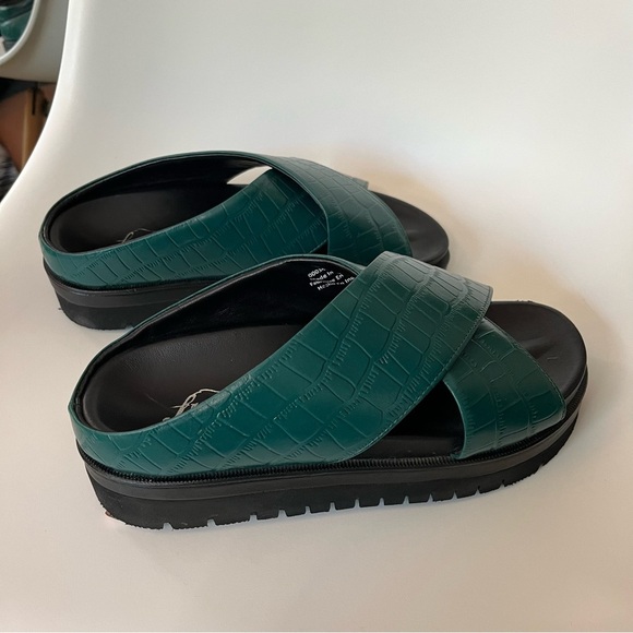 🐊 Free People Green Faux Croc Platform Slides Sz 38 | Bold Streetwear Sandals - Picture 5 of 11